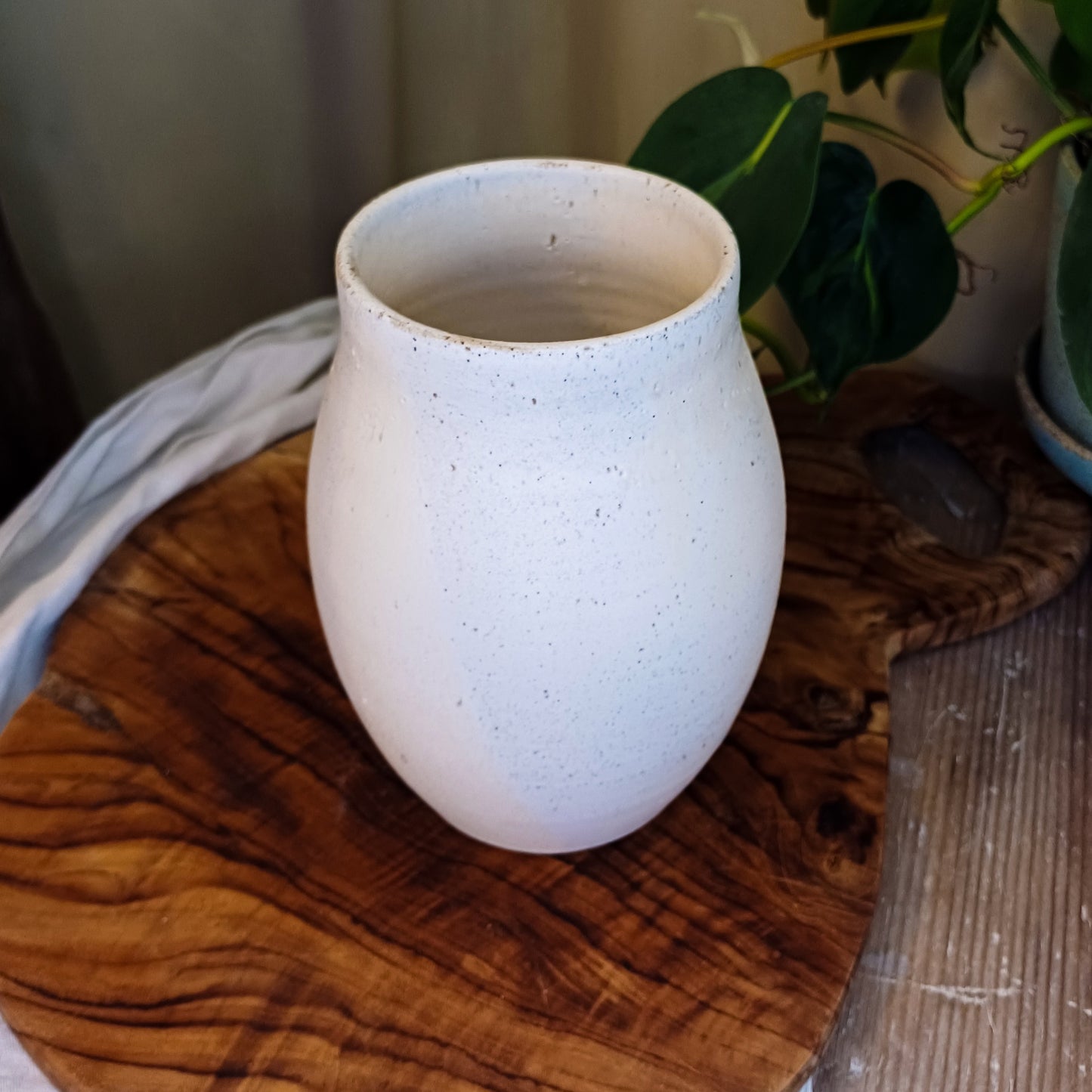 Klassische Vase cremefarben