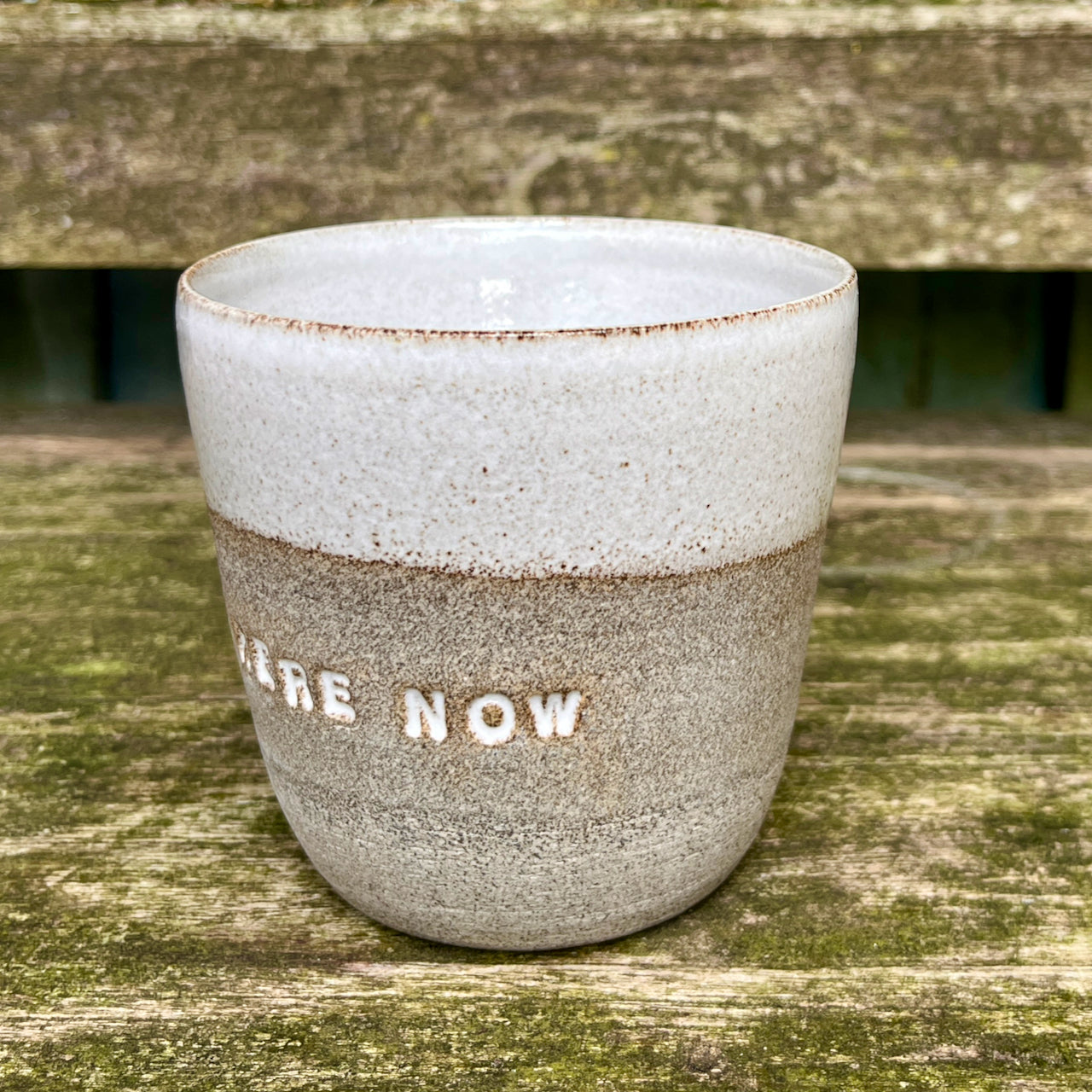 Becher "Be HERE NOW"